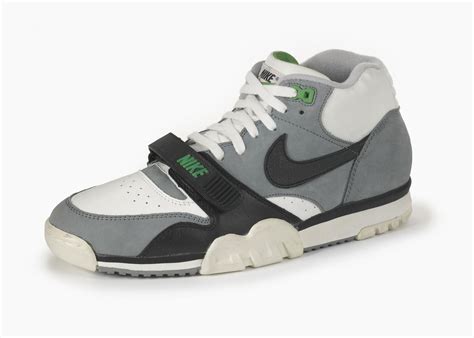 nike air trainer shoes